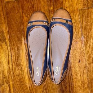Clarks leather flats